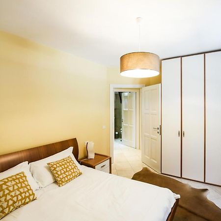Giulia Apartment แวร์บาเนีย ภายนอก รูปภาพ