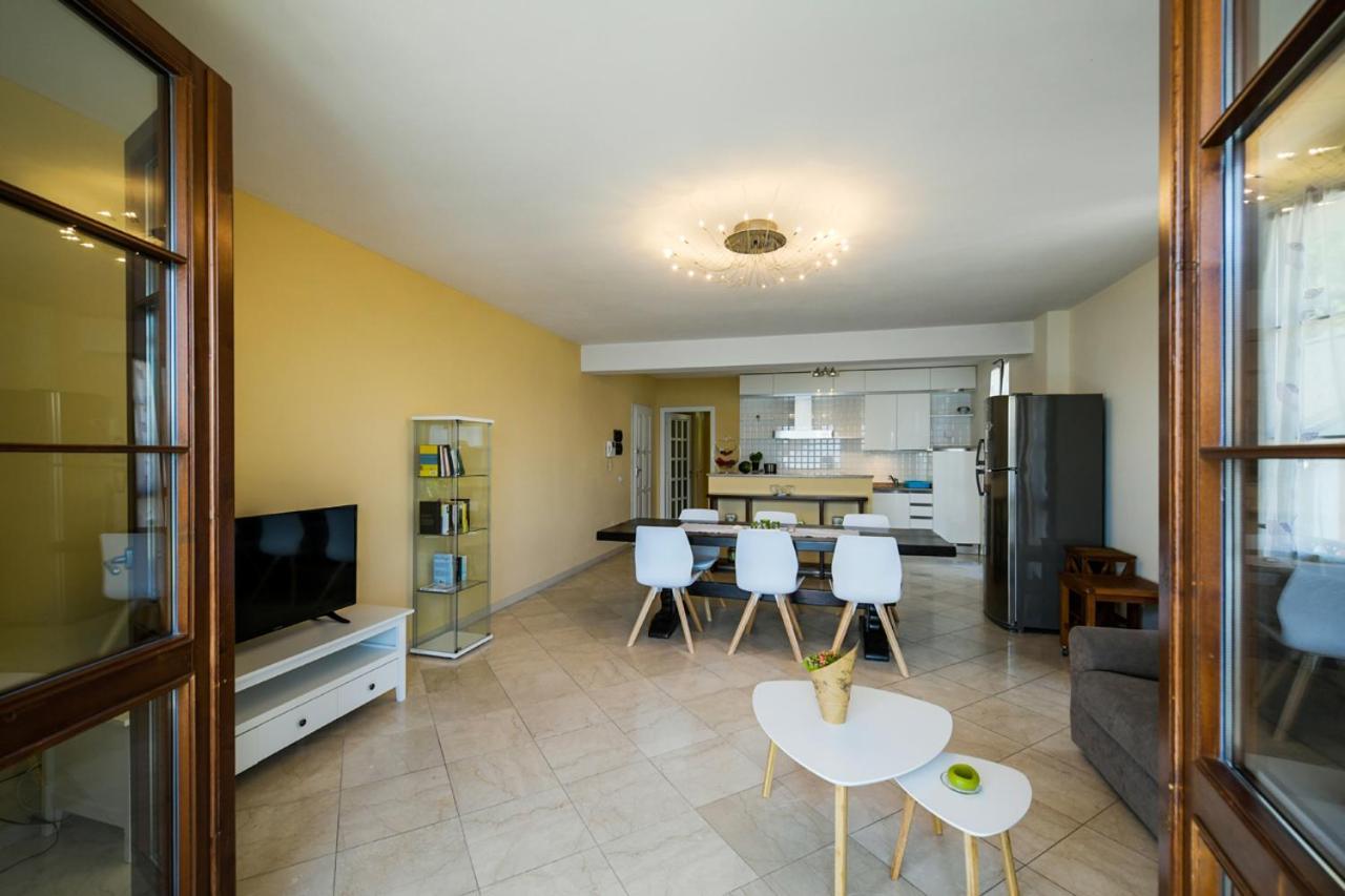 Giulia Apartment แวร์บาเนีย ภายนอก รูปภาพ