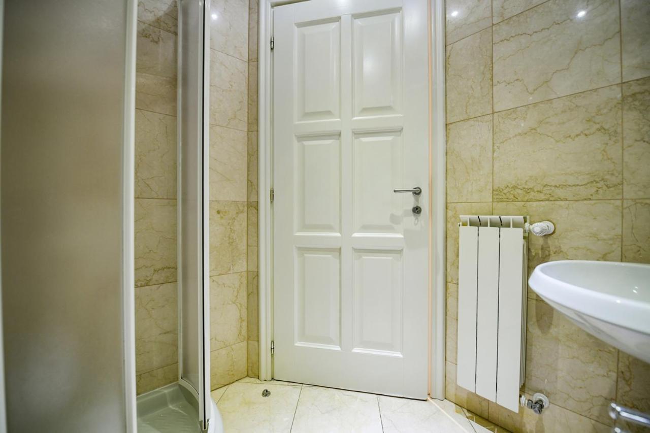 Giulia Apartment แวร์บาเนีย ภายนอก รูปภาพ