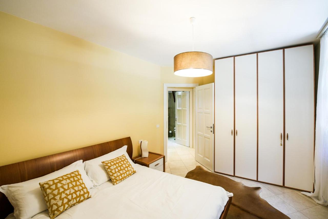 Giulia Apartment แวร์บาเนีย ภายนอก รูปภาพ