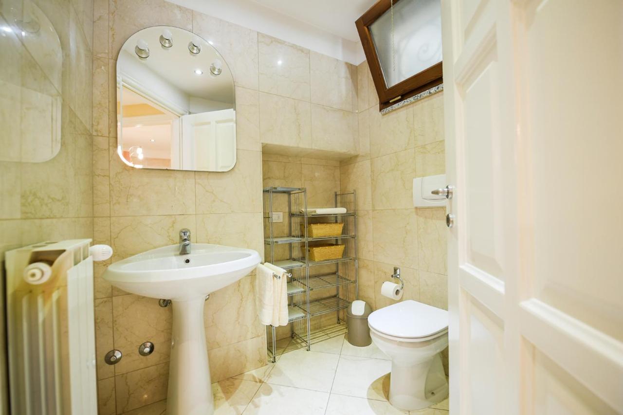 Giulia Apartment แวร์บาเนีย ภายนอก รูปภาพ