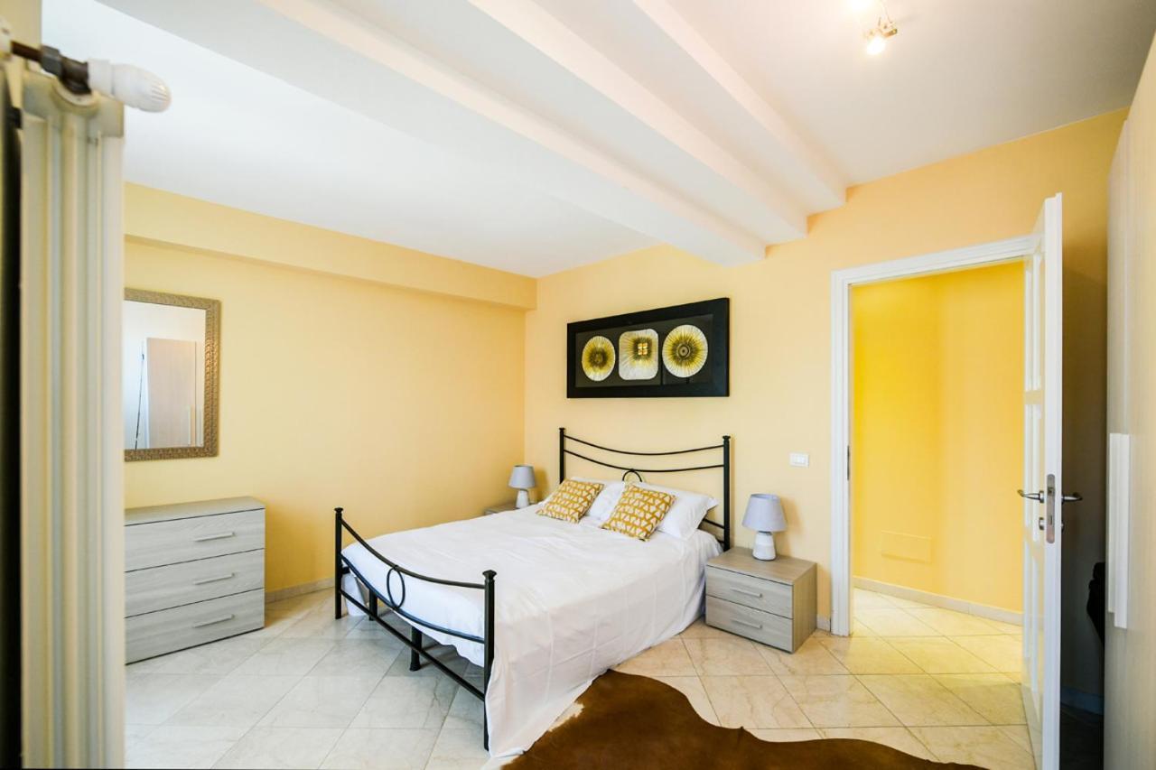 Giulia Apartment แวร์บาเนีย ภายนอก รูปภาพ